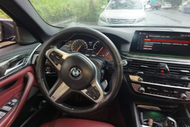 Used BMW 5 Series 2019 Facelifted 530Li Leading Edition M Sport Package Steering Wheel