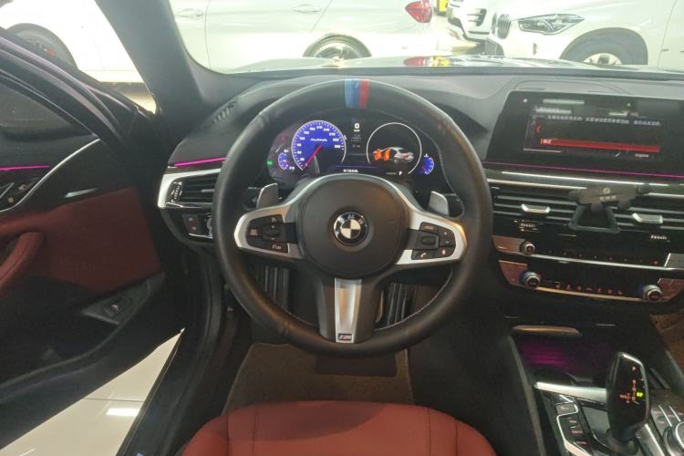 Used BMW 5 Series 2019 530Li Leading Model M Sport Package Steering Wheel