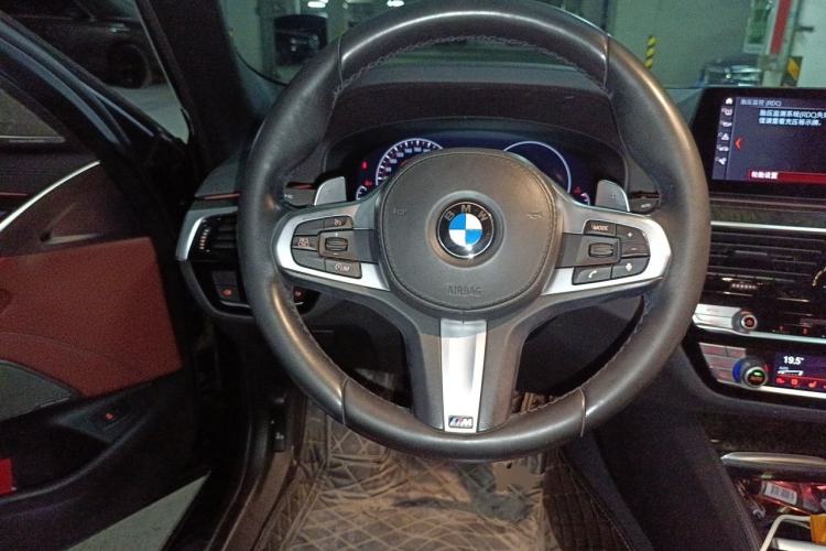 Used BMW 5 Series 2019 Restyled 530Li Luxury Edition M Sport Package Steering Wheel