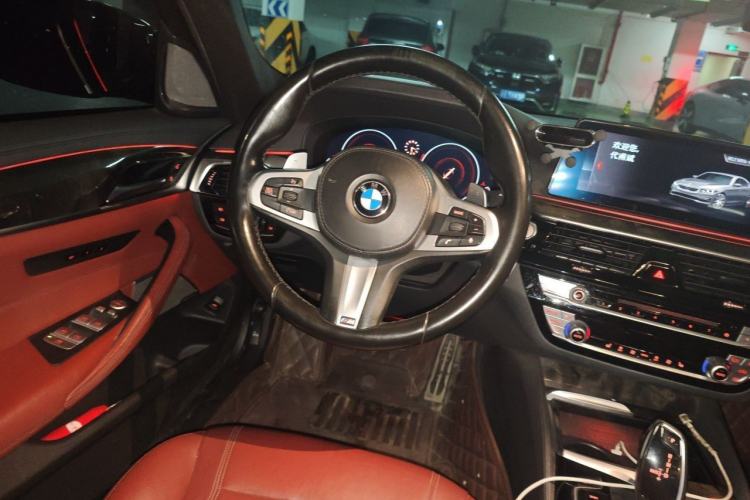 Used BMW 5 Series 2019 530Li Leading Model M Sport Package Steering Wheel