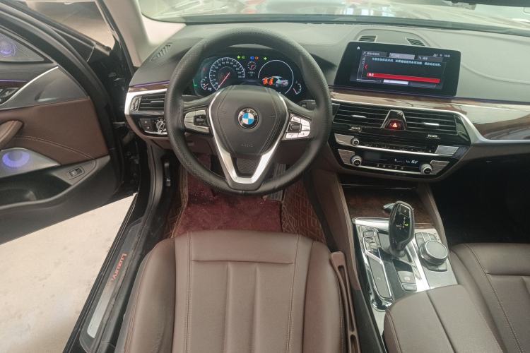 Used BMW 5 Series 2019 525Li Luxury Package Steering Wheel