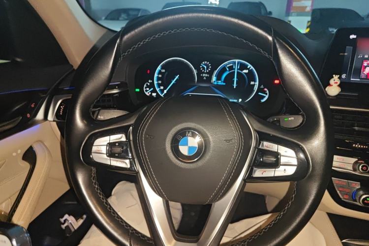 Used BMW 5 Series 2019 525Li Luxury Package Steering Wheel