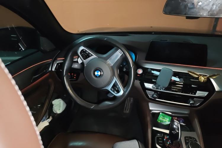 Used BMW 5 Series 2019 540i M Sport Package Steering Wheel