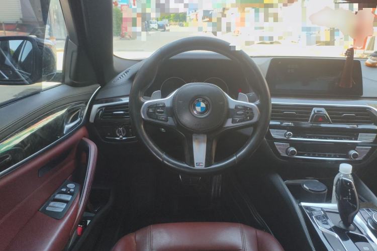 Used BMW 5 Series 2019 Facelifted 530Li Leading Edition M Sport Package Steering Wheel