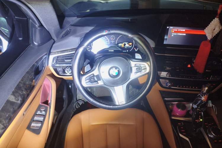 Used BMW 5 Series 2019 530Li Leading Model M Sport Package Steering Wheel