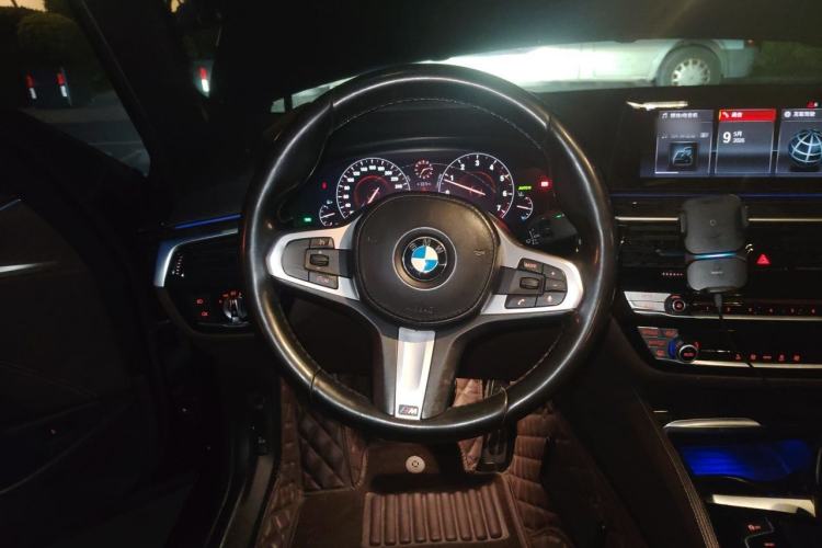 Used BMW 5 Series 2019 525Li M Sport Package Steering Wheel