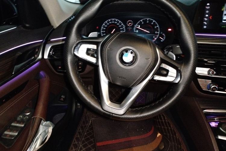 Used BMW 5 Series 2019 Facelifted 530Li Leading Edition Luxury Package Steering Wheel