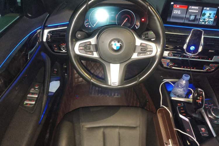 Used BMW 5 Series 2019 525Li M Sport Package Steering Wheel