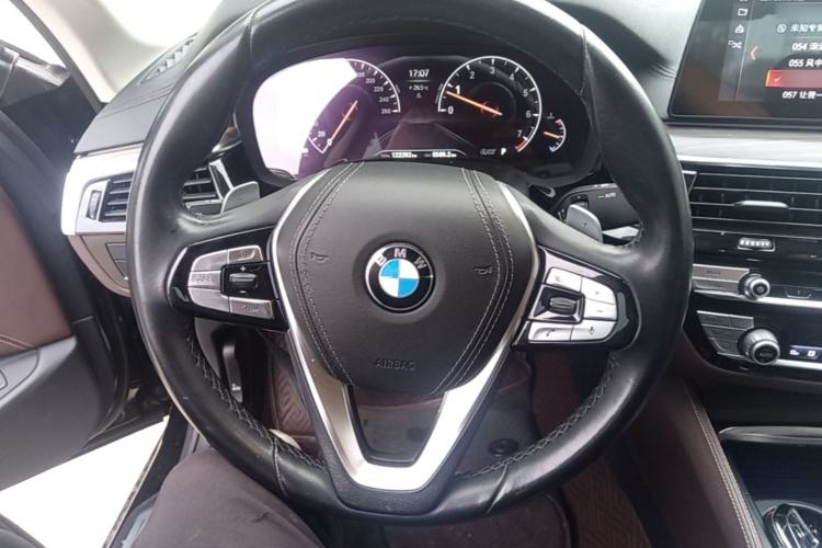 Used BMW 5 Series 2019 Facelifted 530Li Luxury Edition Premium Package Steering Wheel