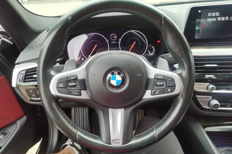 Used BMW 5 Series 2019 530Li Leading Model M Sport Package Steering Wheel