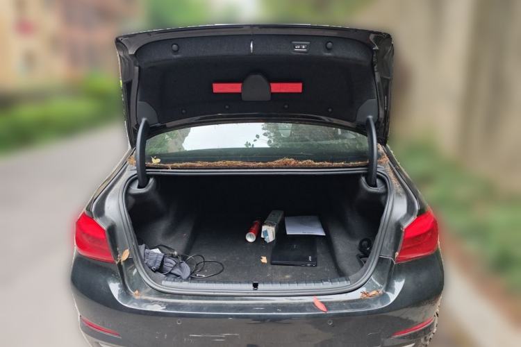 Used BMW 5 Series 2019 Facelifted 530Li Luxury Edition Premium Package Trunk