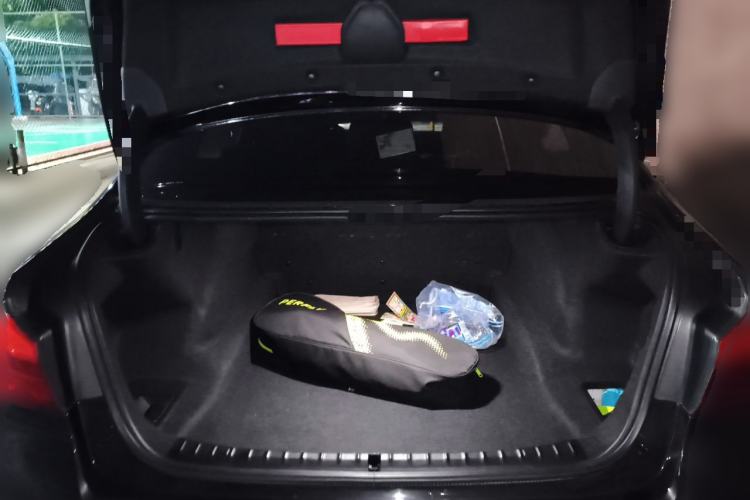 Used BMW 5 Series 2019 525Li M Sport Package Trunk