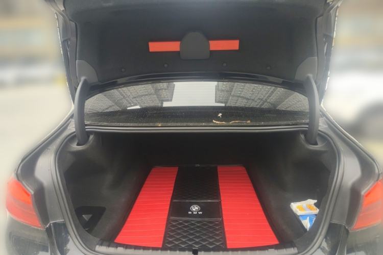 Used BMW 5 Series 2019 525Li M Sport Package Trunk