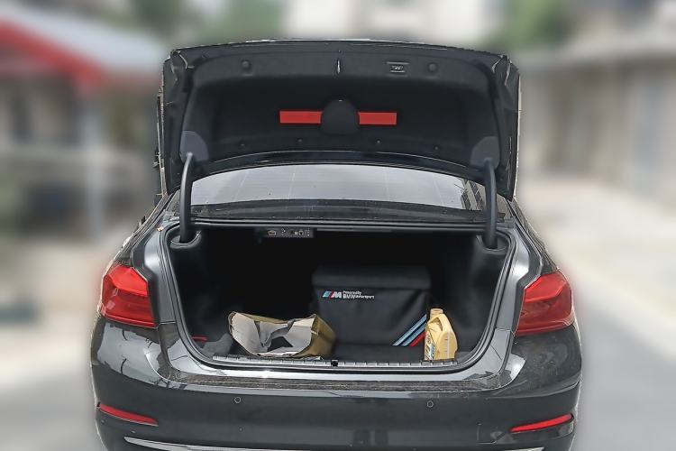 Used BMW 5 Series 2019 Facelifted 530Li Leading Edition Luxury Package Trunk