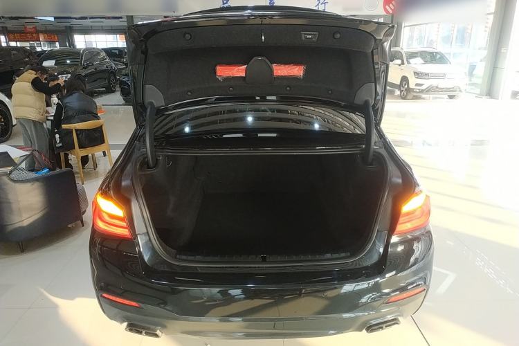 Used BMW 5 Series 2019 530Li Leading Model M Sport Package Trunk