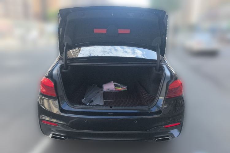 Used BMW 5 Series 2019 525Li M Sport Package Trunk