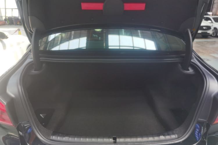 Used BMW 5 Series 2019 530Li Leading Model M Sport Package Trunk