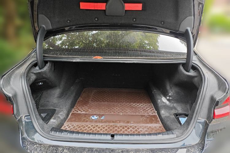 Used BMW 5 Series 2019 525Li M Sport Package Trunk
