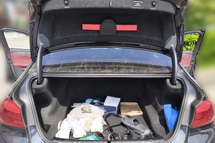 Used BMW 5 Series 2019 530Li Leading Model M Sport Package Trunk