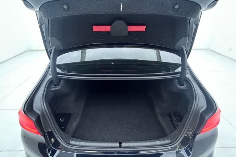 Used BMW 5 Series 2019 525i M Sport Package Trunk