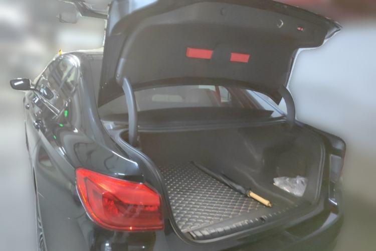 Used BMW 5 Series 2019 530Li Leading Model M Sport Package Trunk