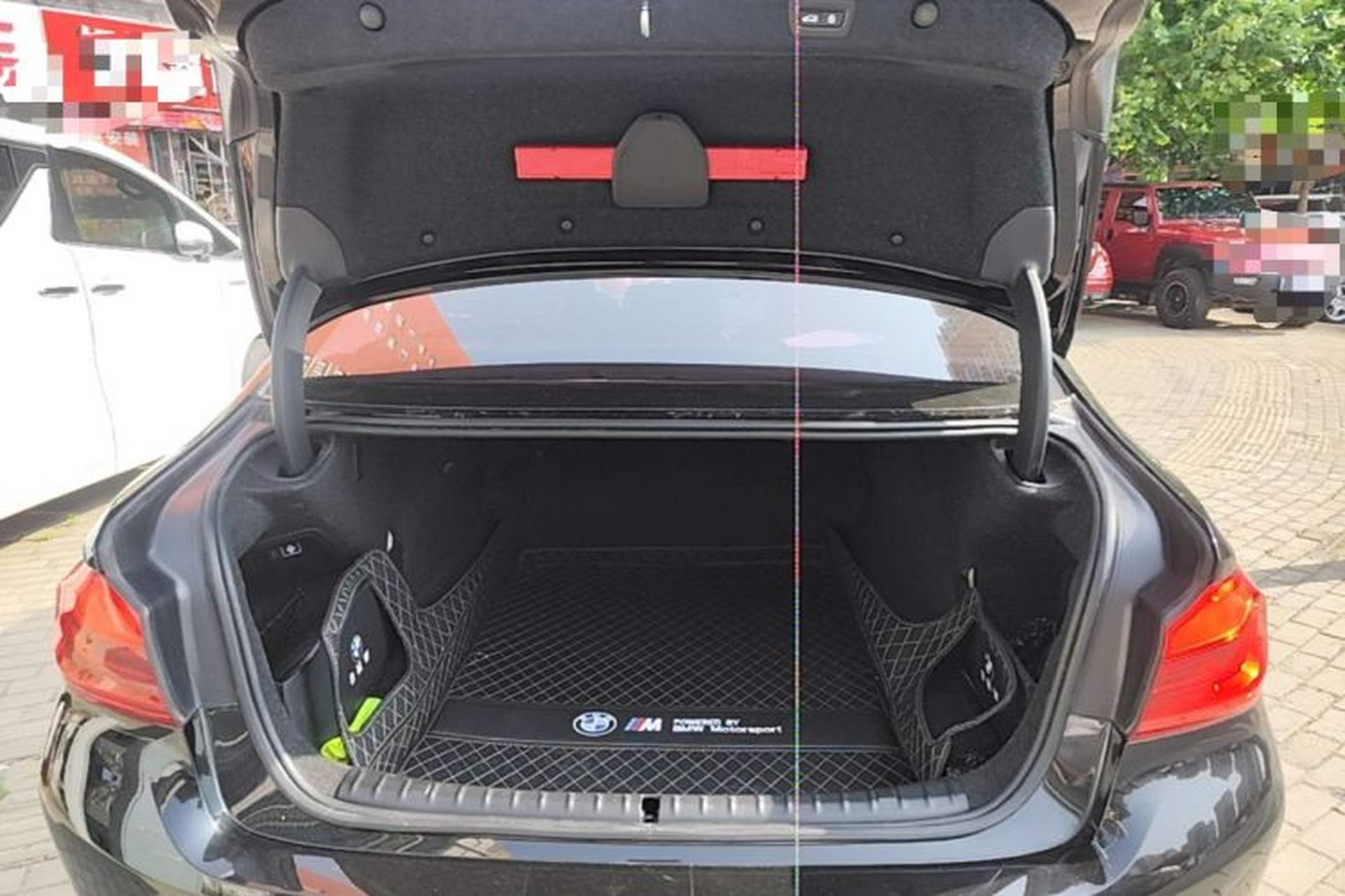 Used BMW 5 Series 2019 530Li Luxury Edition Premium Package Trunk