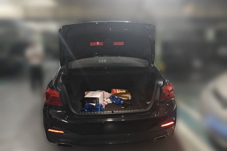 Used BMW 5 Series 2019 530Li Luxury Edition M Sport Package Trunk