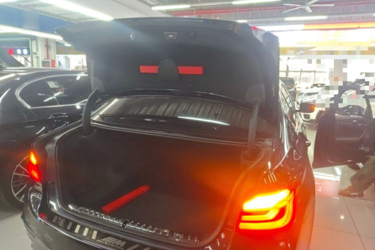 Used BMW 5 Series 2019 530Li Leading Model M Sport Package Trunk