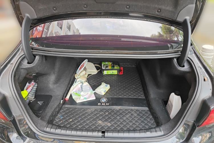 Used BMW 5 Series 2019 525Li Luxury Package Trunk