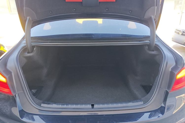Used BMW 5 Series 2019 Restyled 525Li M Sport Package Trunk
