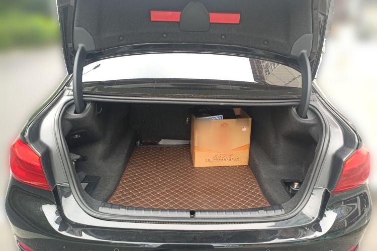 Used BMW 5 Series 2019 530Li Leading Model Luxury Package Trunk