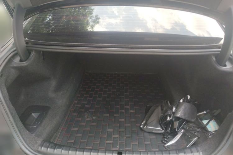 Used BMW 5 Series 2019 Restyled 525Li M Sport Package Trunk