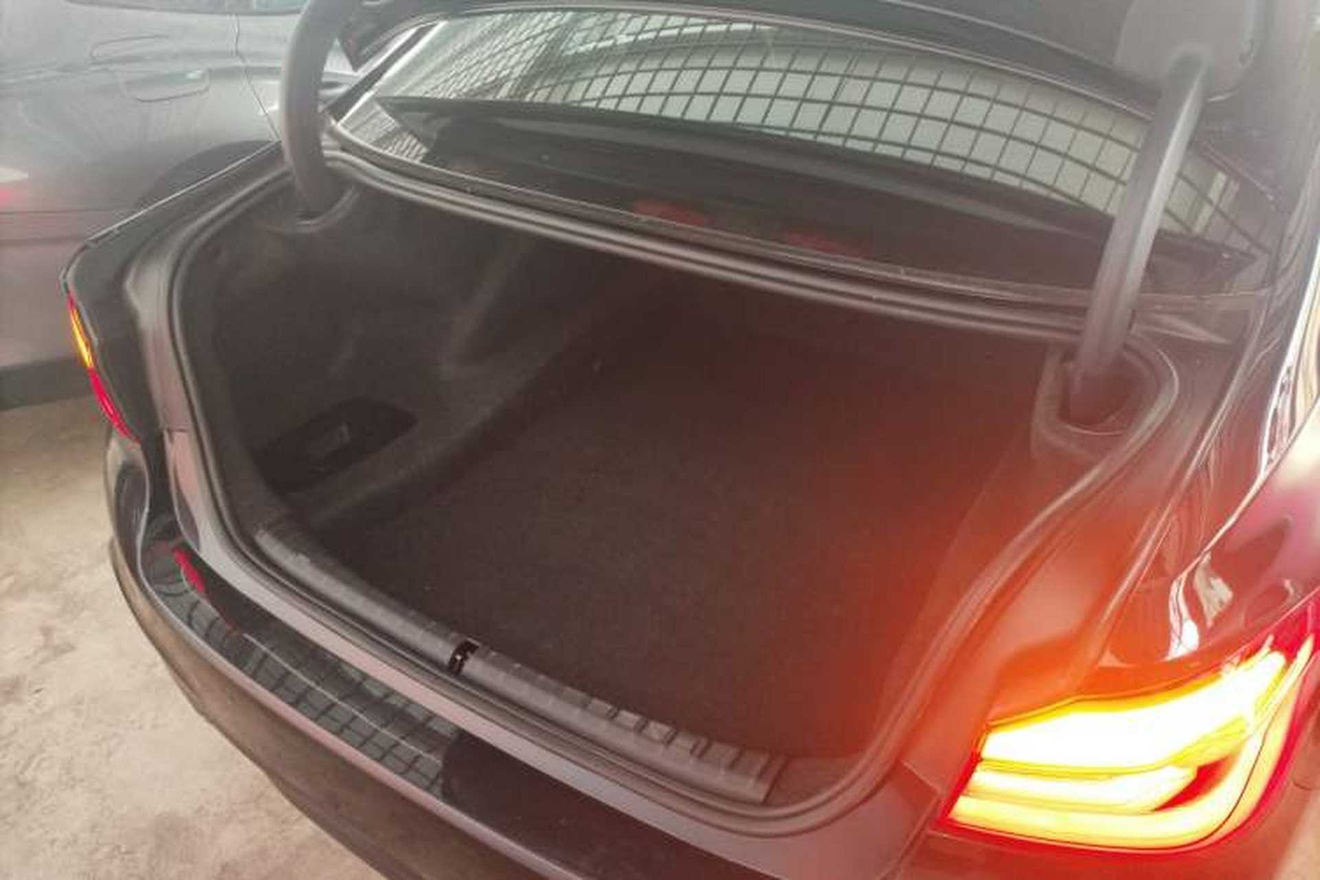 Used BMW 5 Series 2019 Facelifted 530Li Leading Edition M Sport Package Trunk