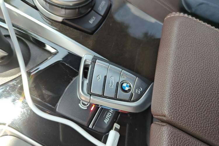 Used BMW 5 Series 2019 525Li M Sport Package Vehicle Key