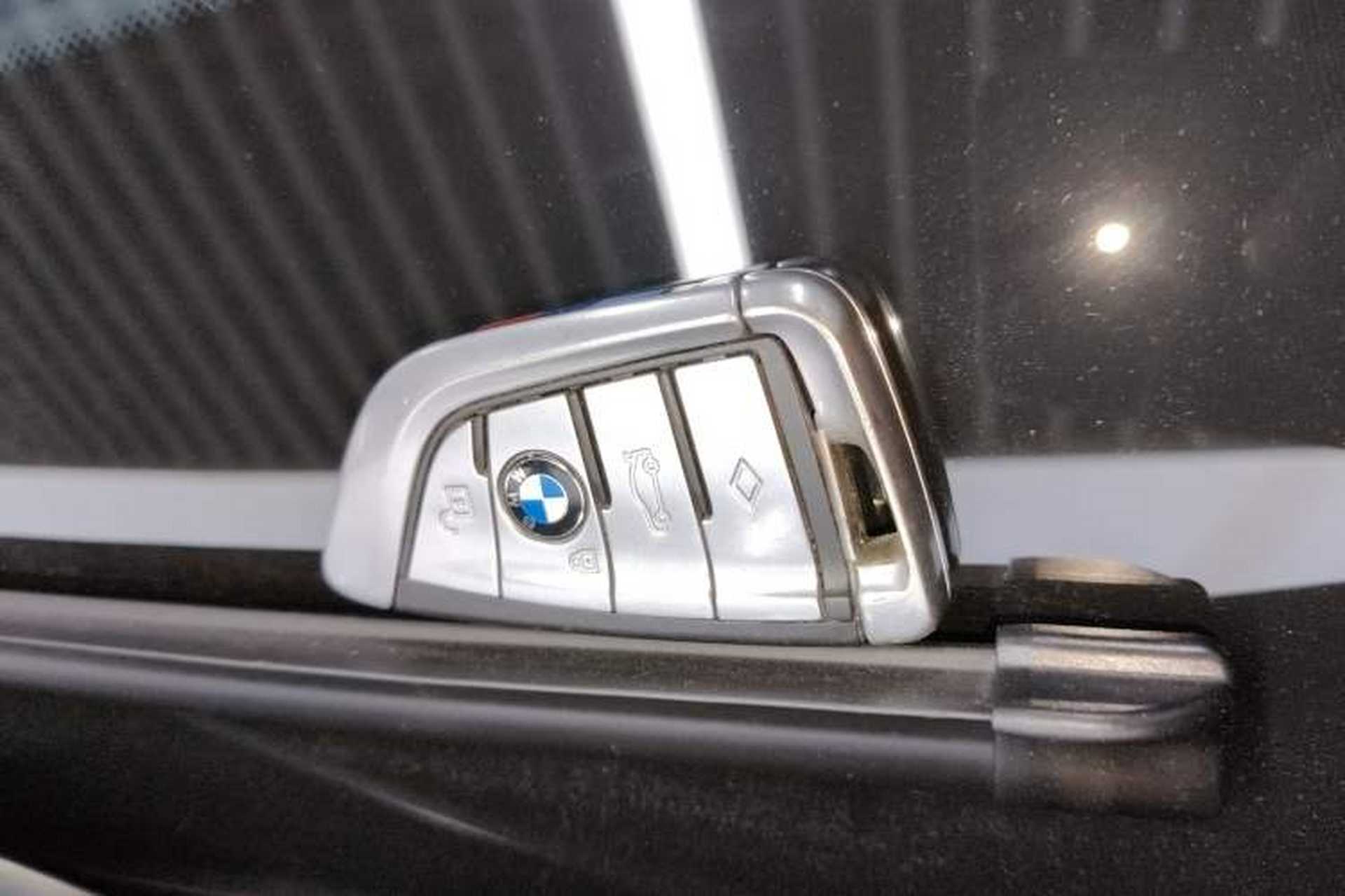 Used BMW 5 Series 2019 525Li M Sport Package Vehicle Key