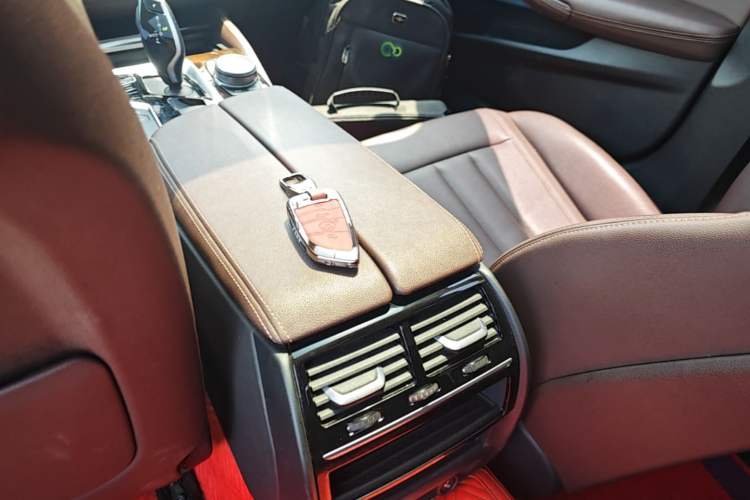 Used BMW 5 Series 2019 Facelifted 525Li Luxury Package Vehicle Key