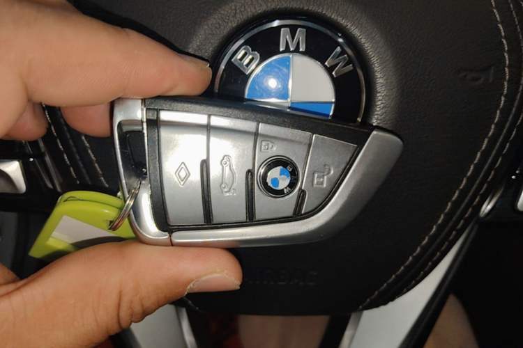 Used BMW 5 Series 2019 525Li Luxury Package Vehicle Key