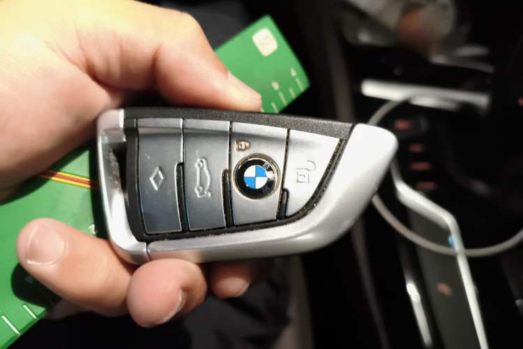 Used BMW 5 Series 2019 525Li M Sport Package Vehicle Key