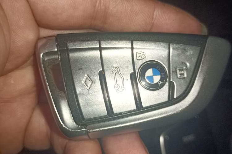 Used BMW 5 Series 2019 530Li Luxury Edition M Sport Package Vehicle Key