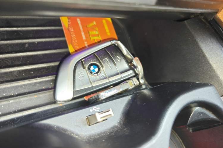 Used BMW 5 Series 2019 530Li Leading Model M Sport Package Vehicle Key