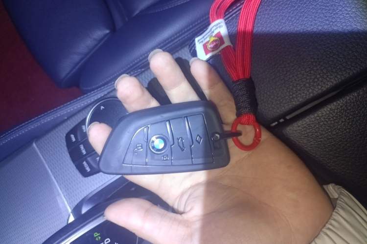 Used BMW 5 Series 2019 525i M Sport Package Vehicle Key