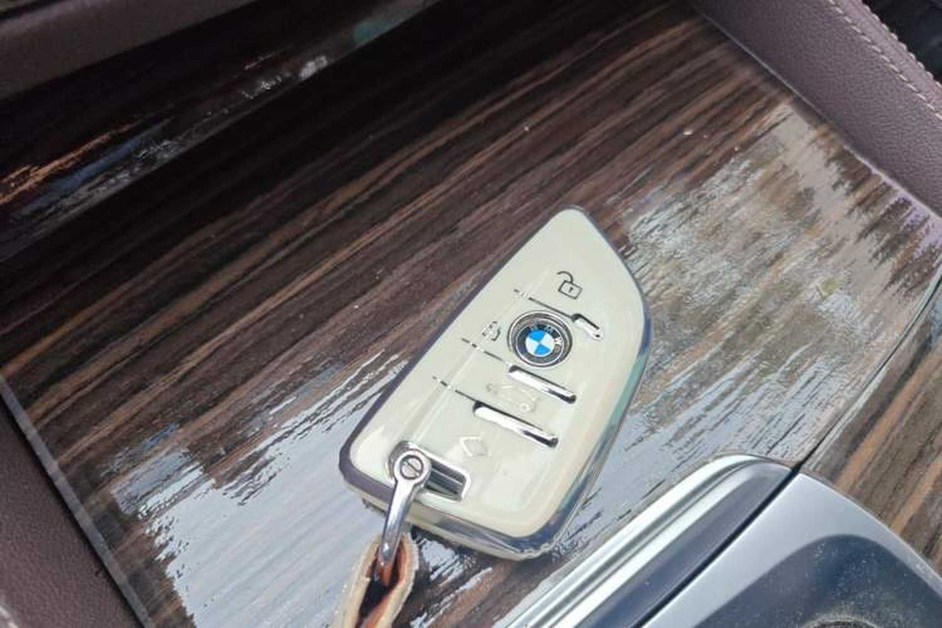 Used BMW 5 Series 2019 530Li Leading Model Luxury Package Vehicle Key