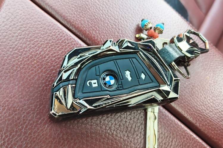 Used BMW 5 Series 2019 530Li Leading Model M Sport Package Vehicle Key
