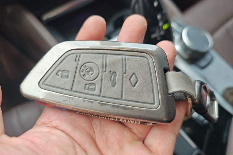 Used BMW 5 Series 2019 525Li M Sport Package Vehicle Key