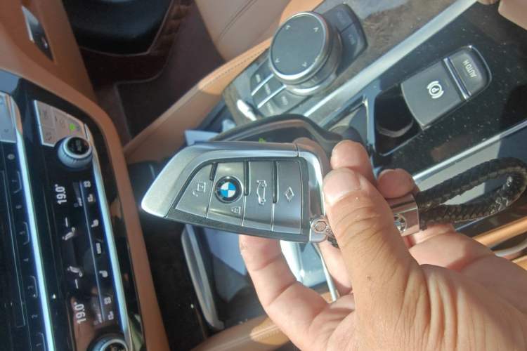 Used BMW 5 Series 2019 530Li Leading Model M Sport Package Vehicle Key