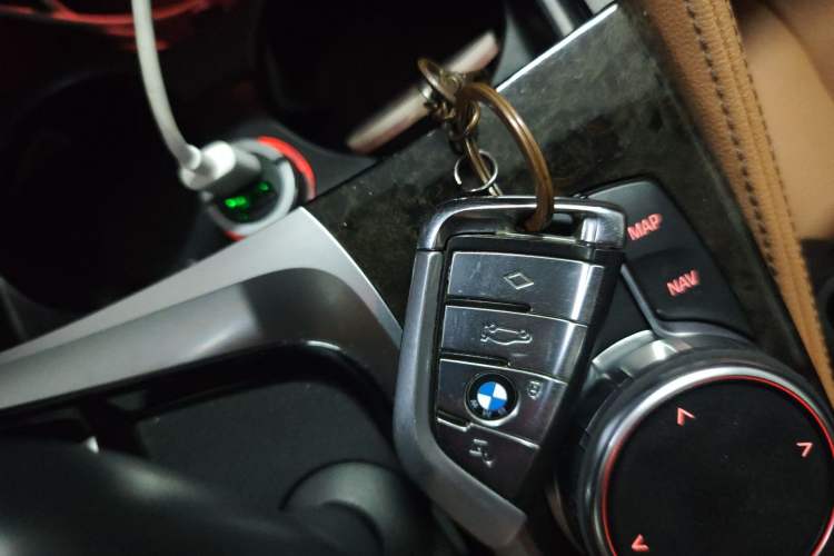 Used BMW 5 Series 2019 530Li Leading Model M Sport Package Vehicle Key