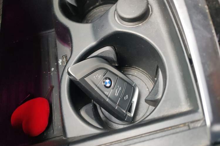 Used BMW 5 Series 2019 525i M Sport Package Vehicle Key