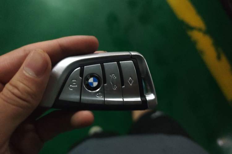 Used BMW 5 Series 2019 530Li Leading Model M Sport Package Vehicle Key