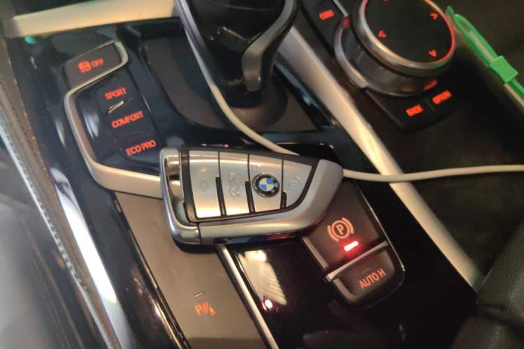 Used BMW 5 Series 2019 525Li M Sport Package Vehicle Key