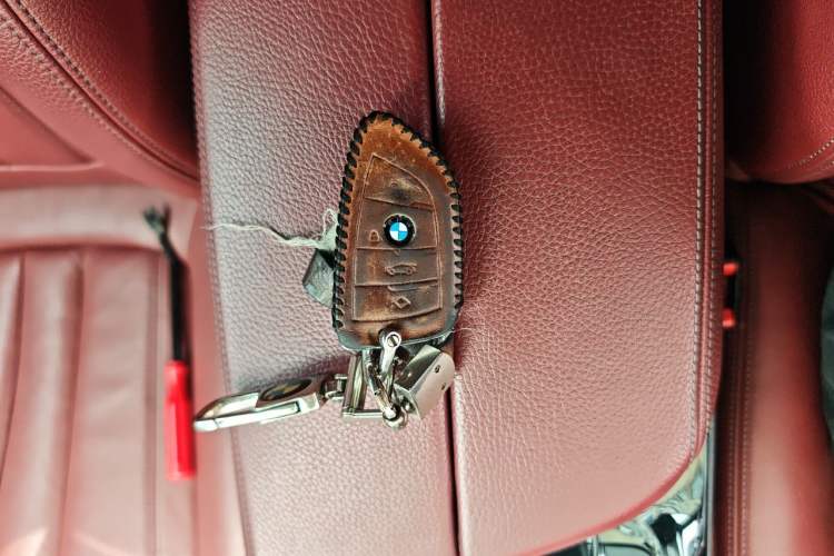 Used BMW 5 Series 2019 530Li Leading Model M Sport Package Vehicle Key